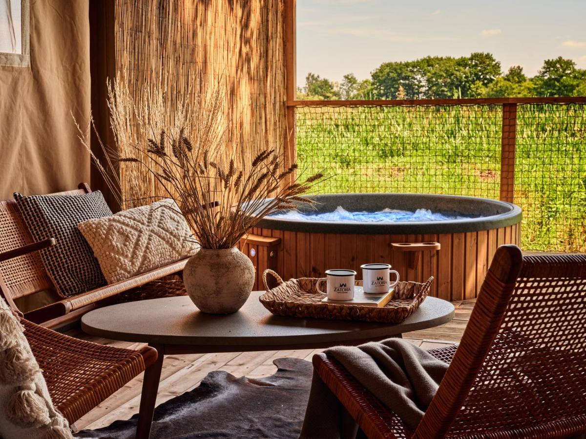 Hotel Zatoria Luxury Glamping Zator Exterior foto