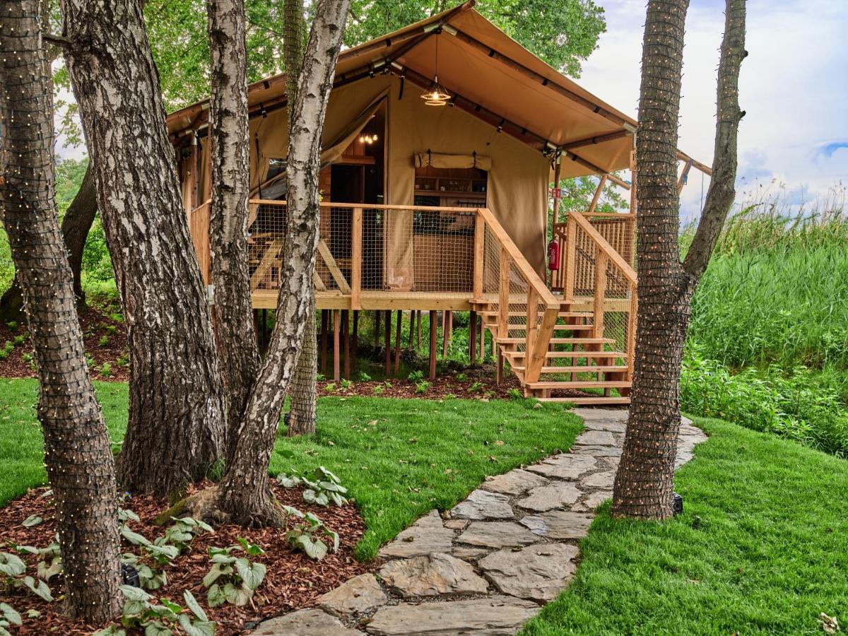Hotel Zatoria Luxury Glamping Zator Exterior foto